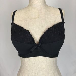 IZOD WIRELESS LACE FRONT BRA SZ. 38D